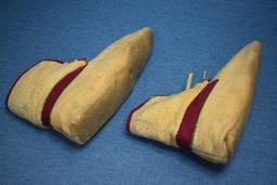 EARLY METIS MOCCASINS!