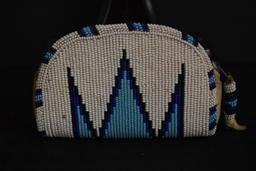 NATIVE AMERICAN BEADED COIN PURSE!