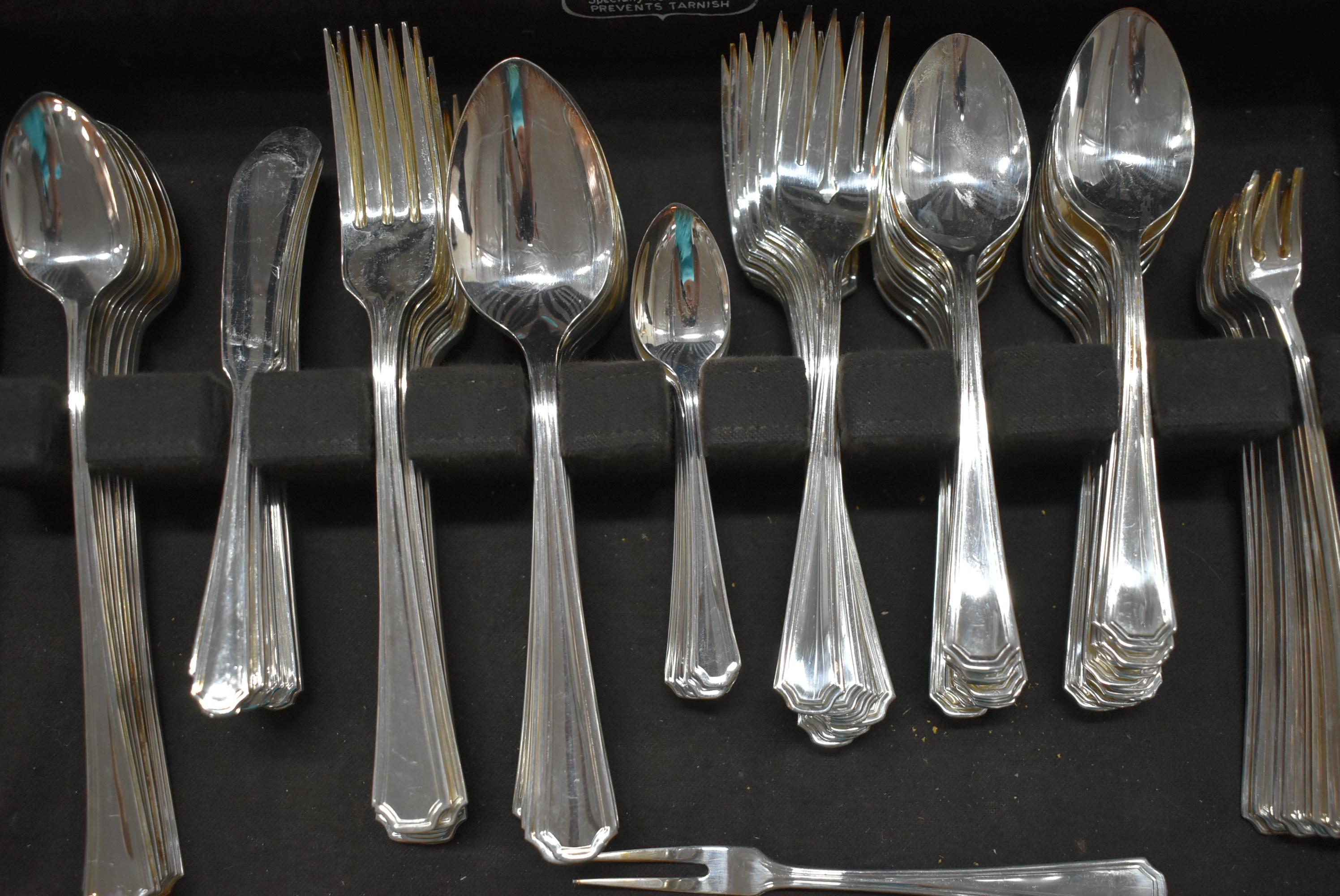 ONEIDA SILVER PLATE SET!