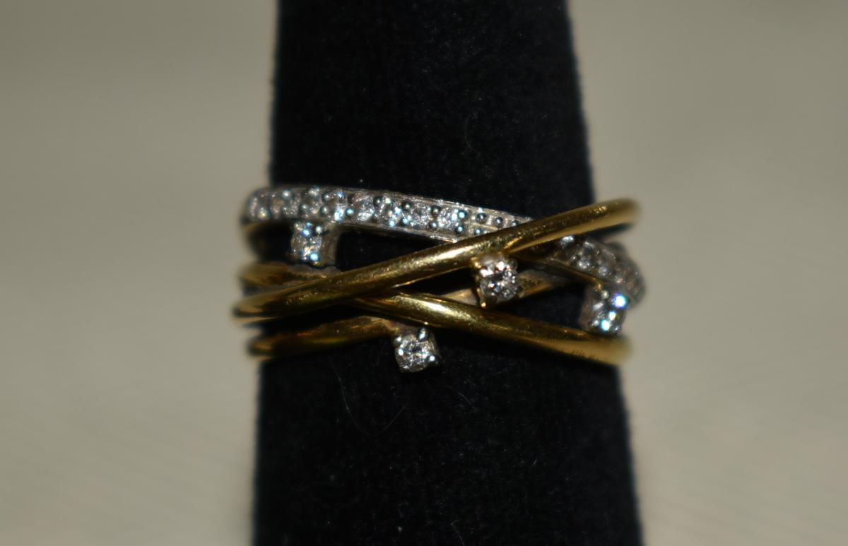 18KT GOLD & DIAMOND!