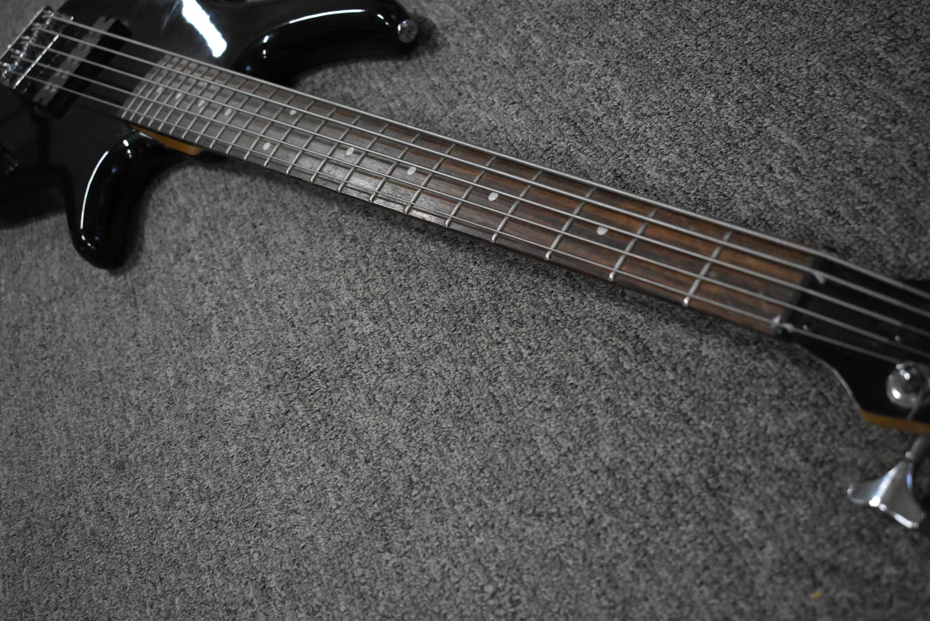 IBANEZ GIO BASS!