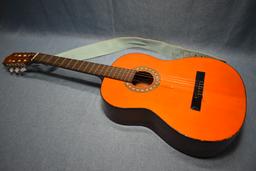 BEAUTIFUL ACUSTIC GUITAR!