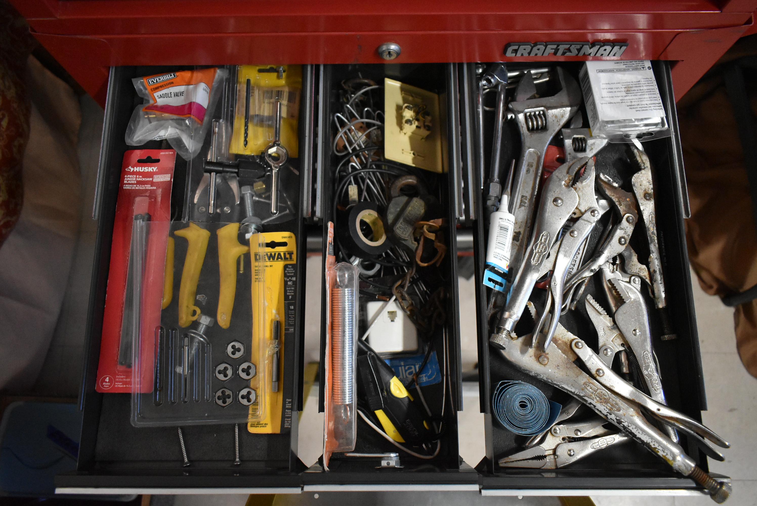 GIANT STACKING CRAFTSMAN TOOL BOX!