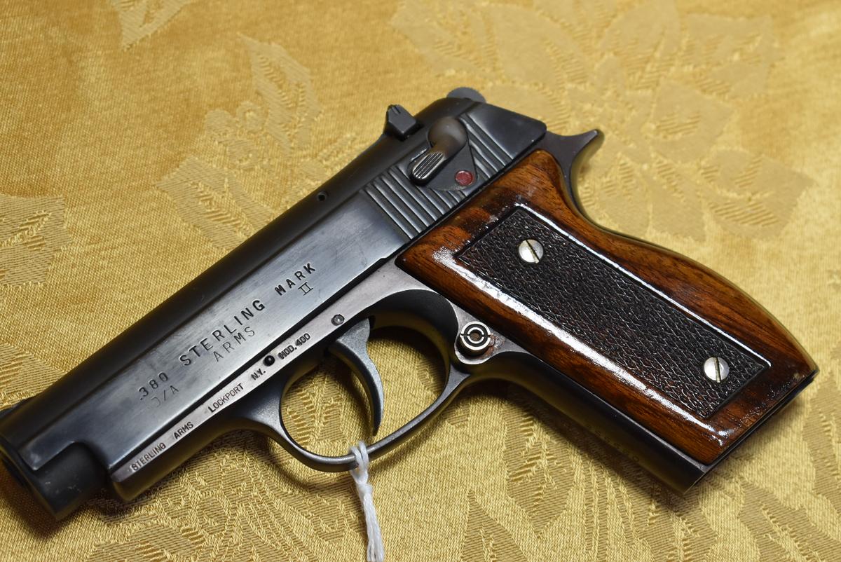 FIREARM/GUN STERLING MKII H94