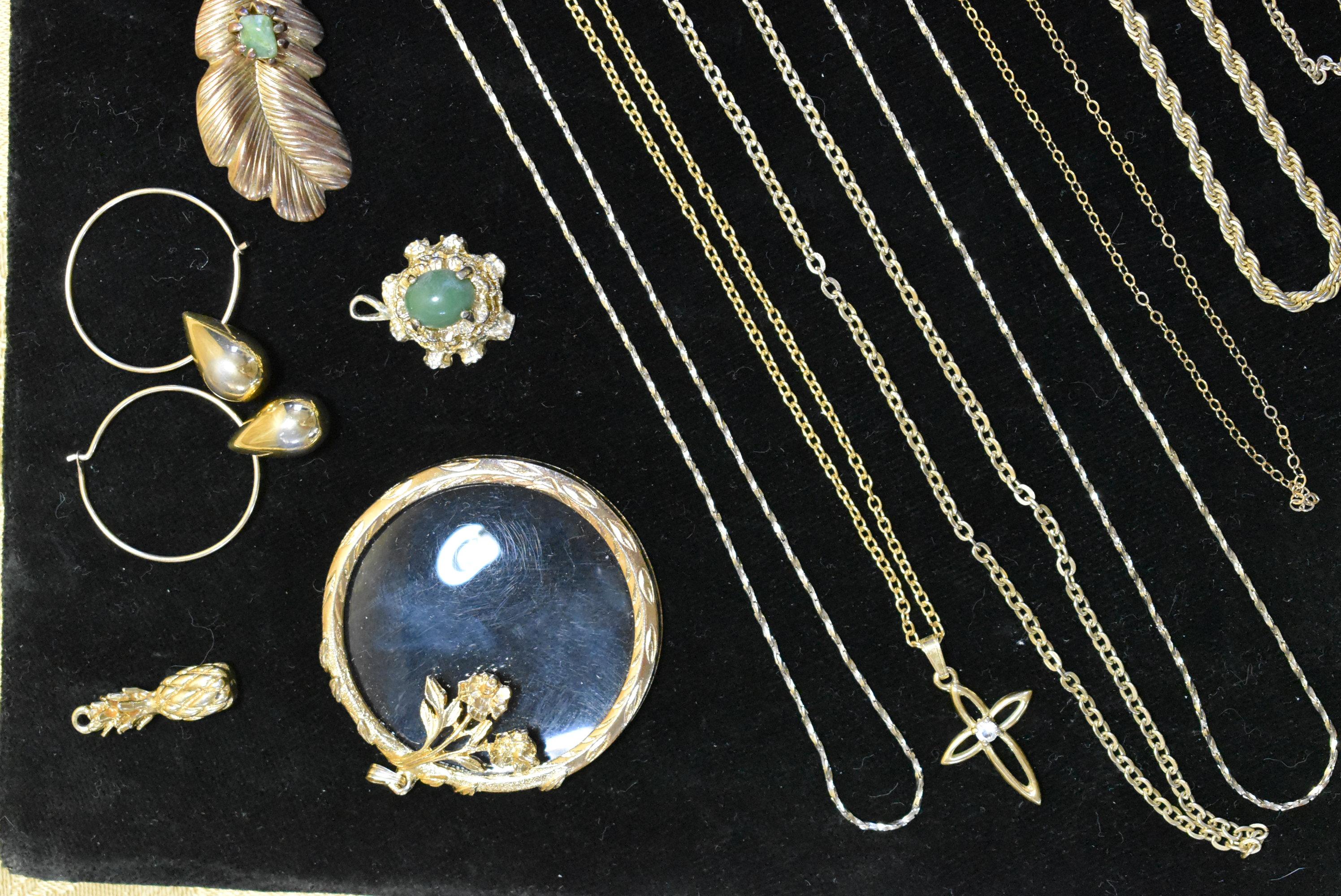 DESIGNER GOLD COSTUME JEWELRY LOT!!