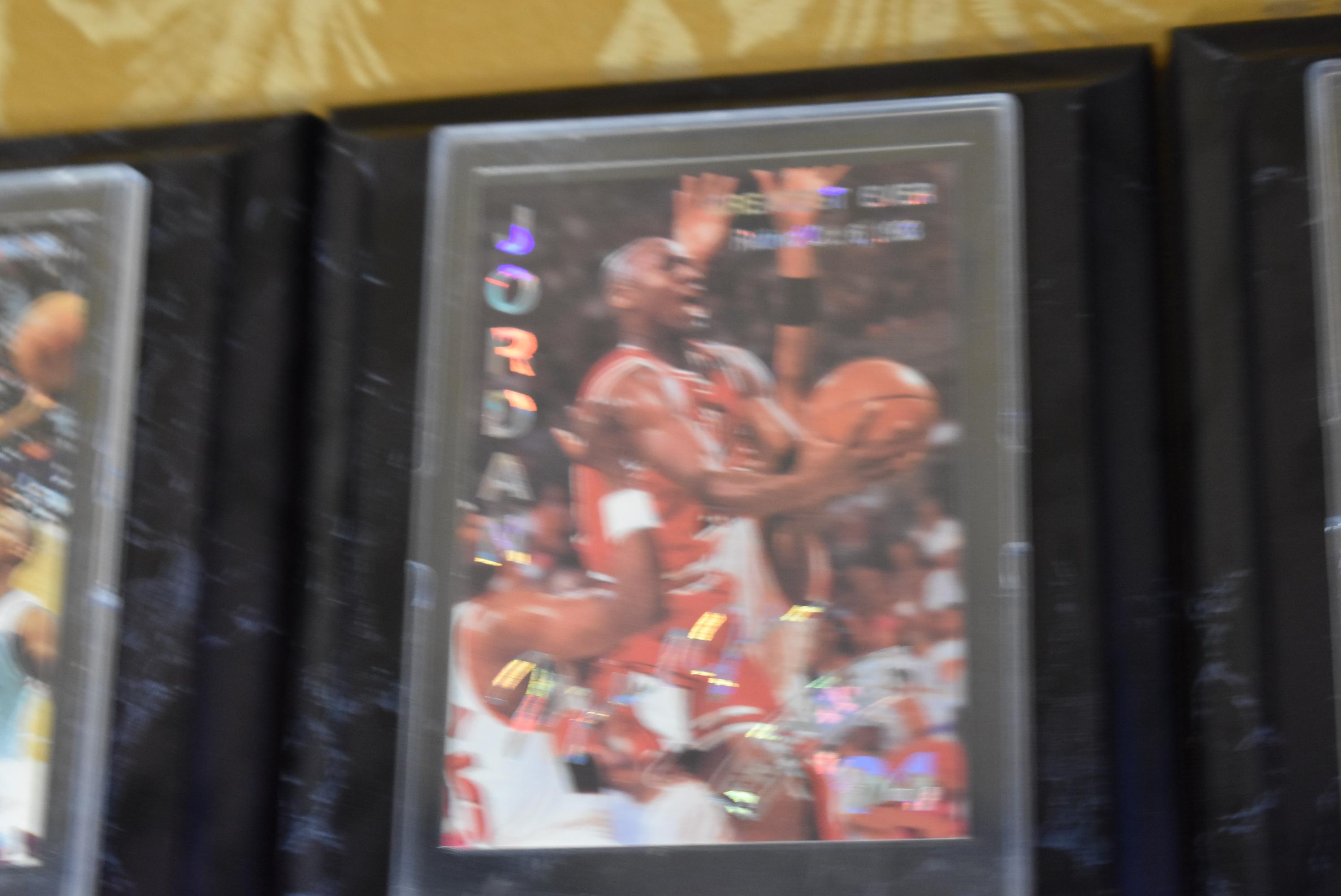 MICHAEL JORDAN SHOWCASED CARDS!!