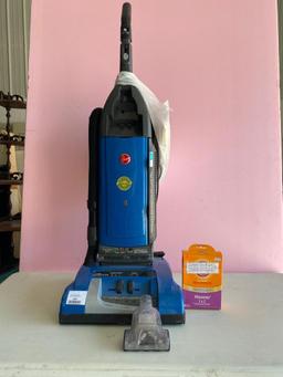 Hoover Vacuum w/ attachments and bags