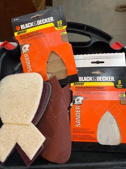 Black & Decker mouse sander with sandpaper