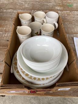 Corelle dish set w/ mugs