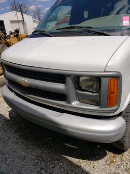 2000 Chevrolet 3500 cargo van. VIN 1GCHG39R311111090. Vortec V8 gas engine.