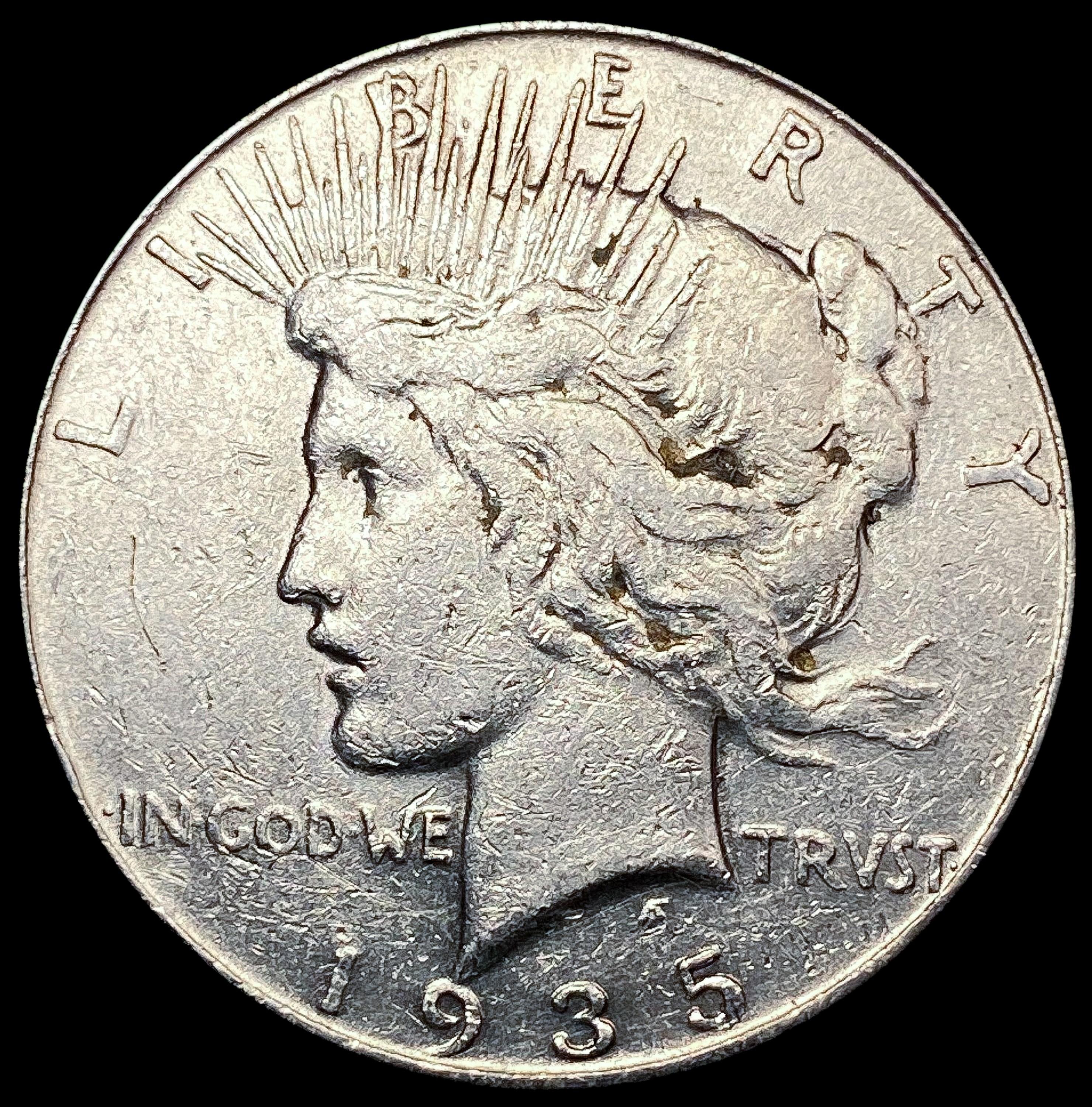 1935 Silver Peace Dollar NEARLY UNCIRCULATED