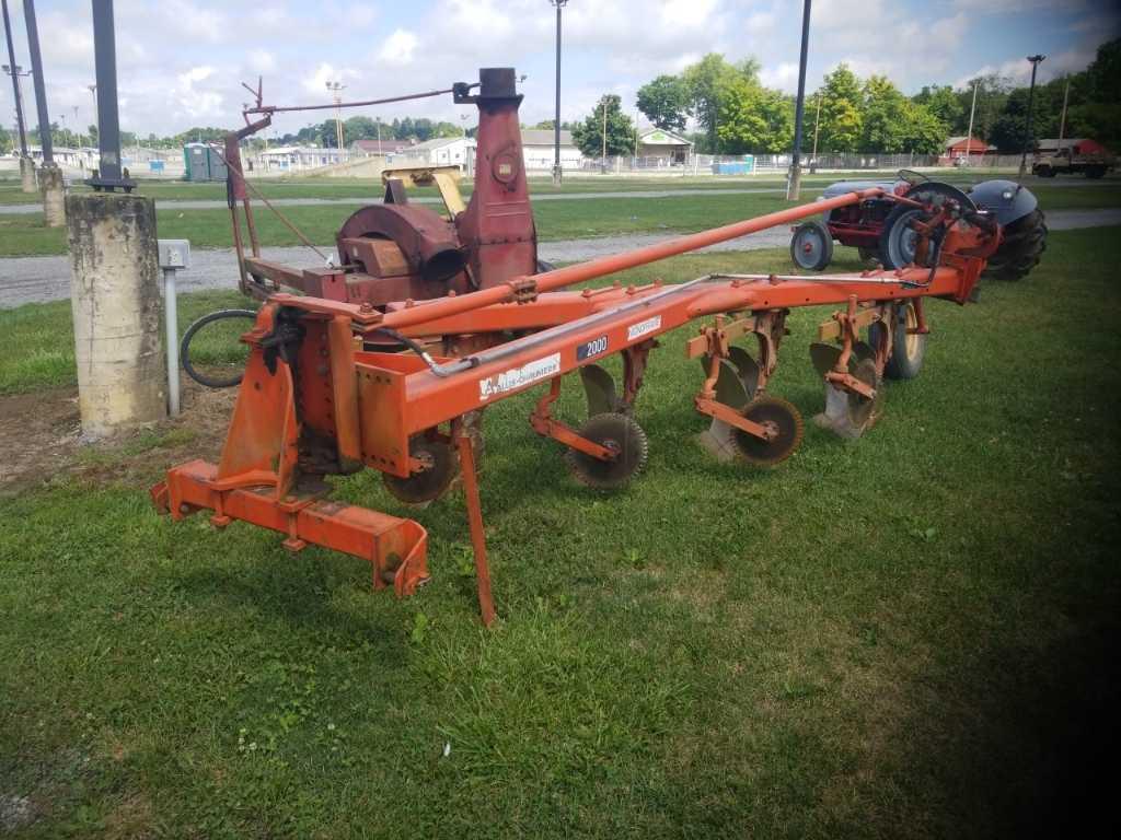 Allis Chalmers 416 Plows