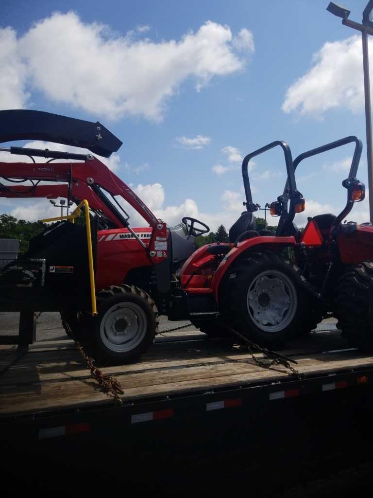 Massey Ferguson 1739E Tractor