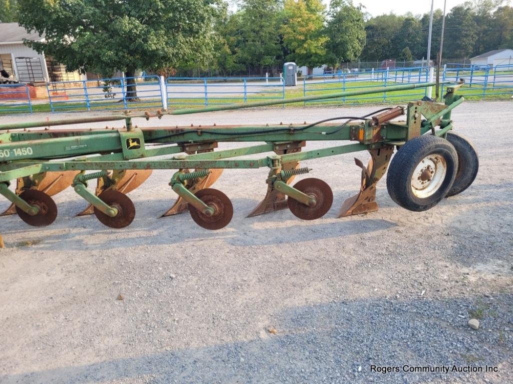 John Deere 1350-1450 5 Bottom Plow