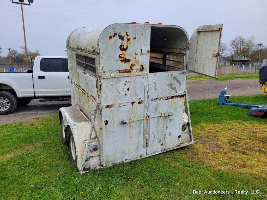 2 Horse Trailer - No Title