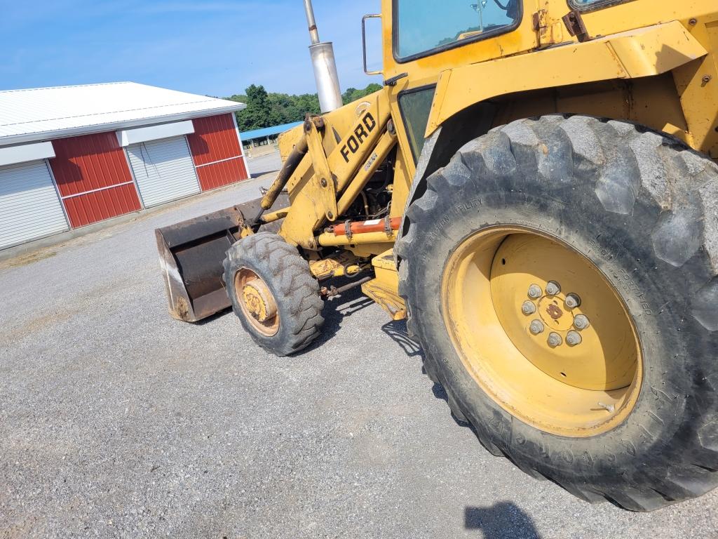 Ford 655 Backhoe