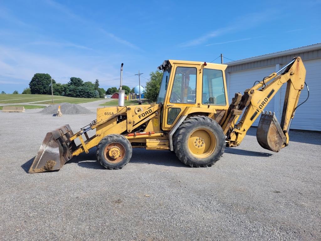 Ford 655 Backhoe