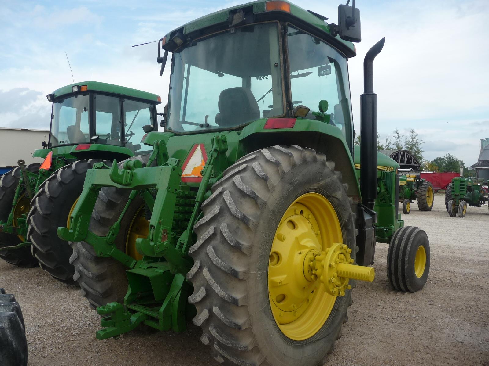 JD 8100 2WD