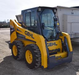 Gehl R220 Skid Steer