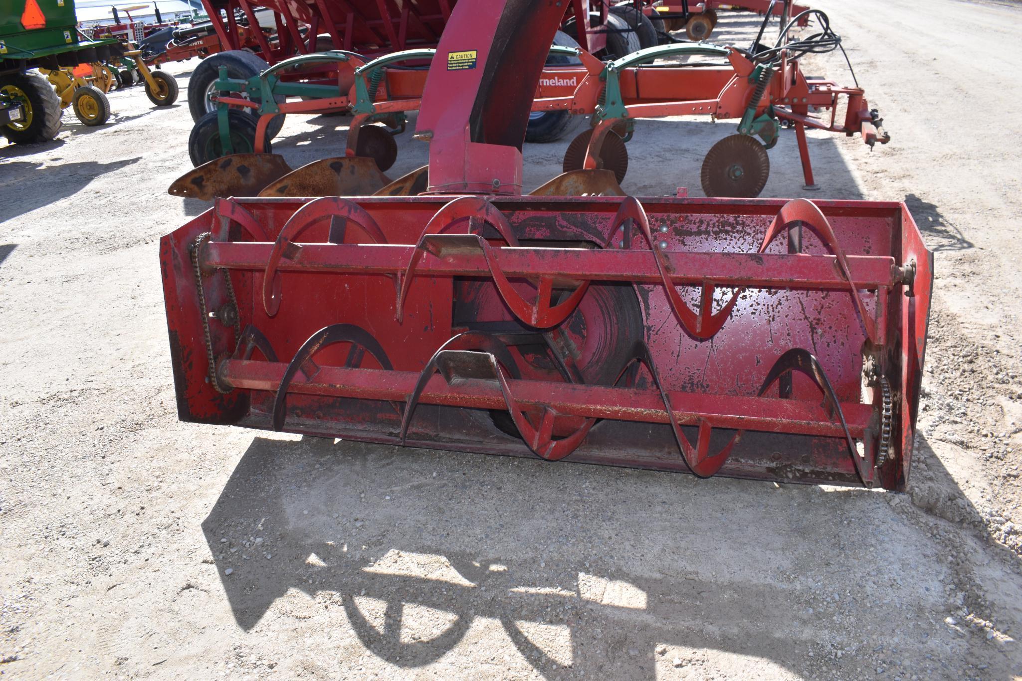 IH 80 7' Snowblower