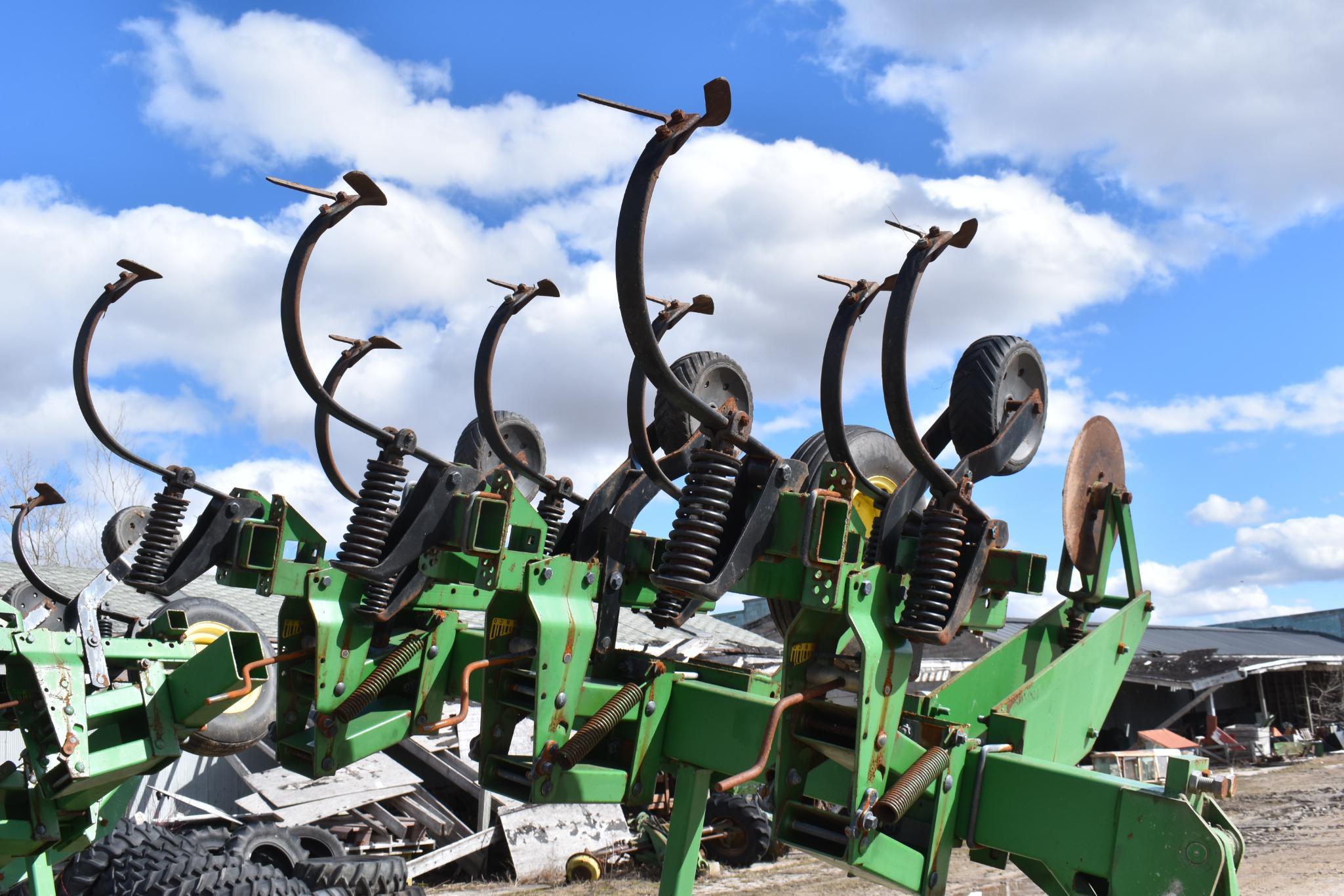 John Deere 856 12 Row Corn Cultivator