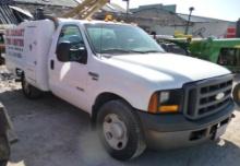 2006 Ford F350 XL Super Duty Tire Truck