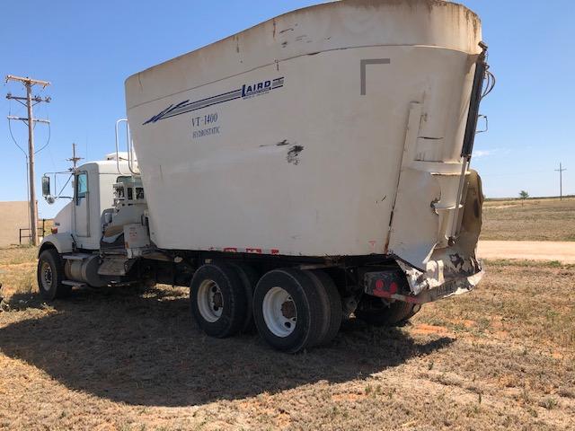 2012 KENWORTH Feed Truck with Laird VT 1400 Mixer