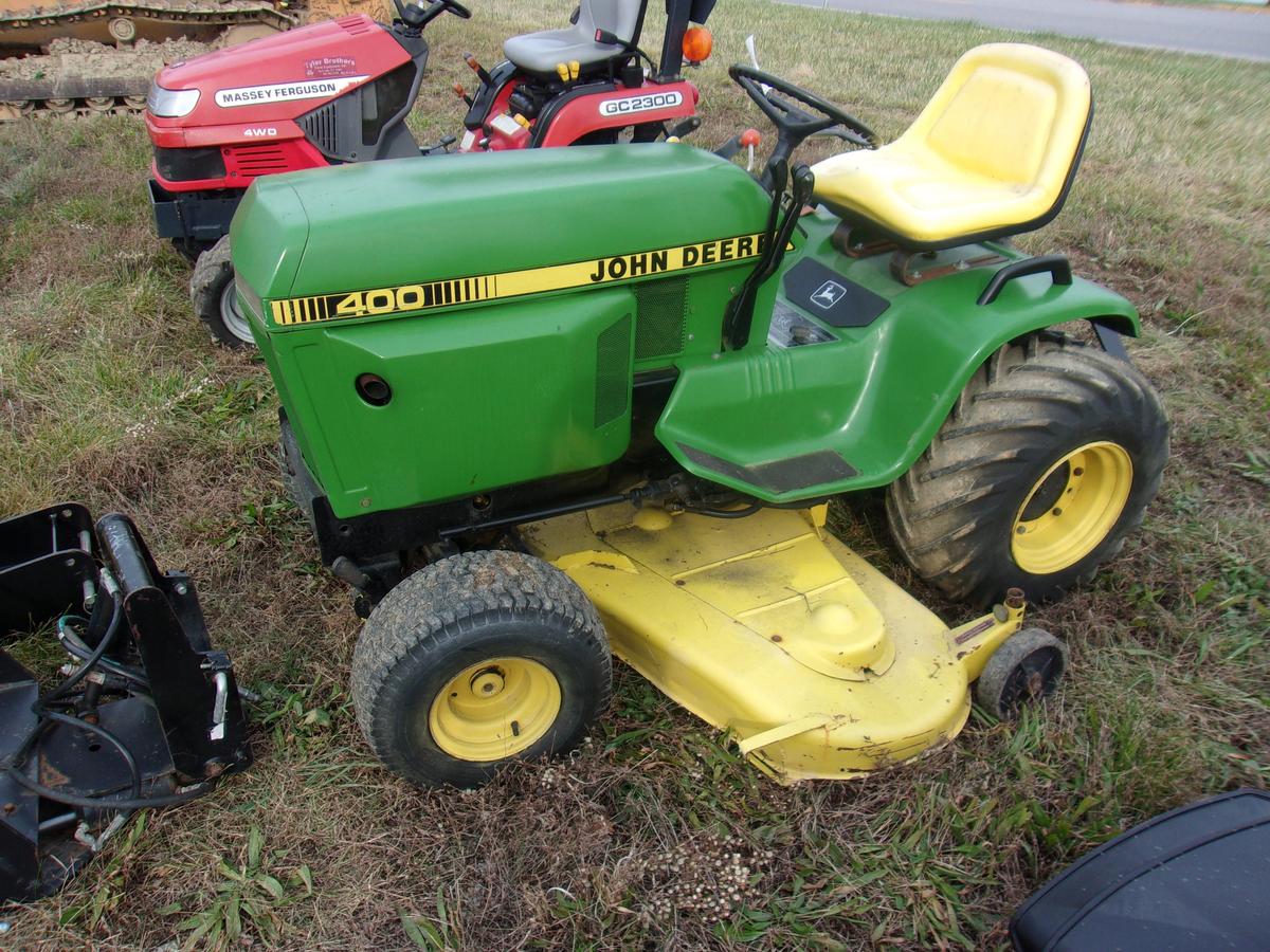 John Deere 400