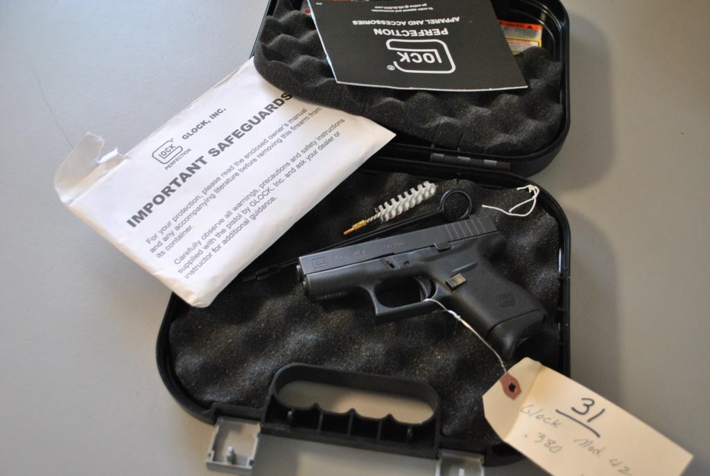 GLOCK 42 .380 PISTOL W/ CASE