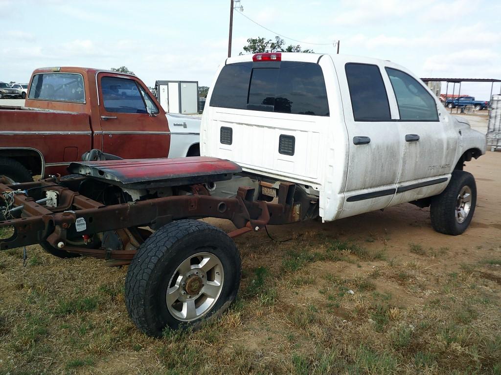 2006 DODGE 3/4T CAB & CHASSIS PU-NO MOTOR-NO TRANS