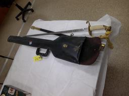 NAVY SWORD W/ CASE