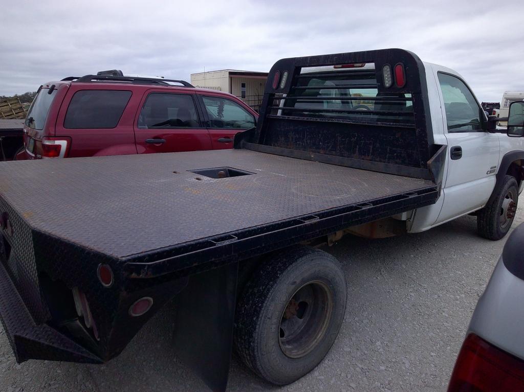 2007 CHEV 1T S.CAB FLATBED DUALLY PU