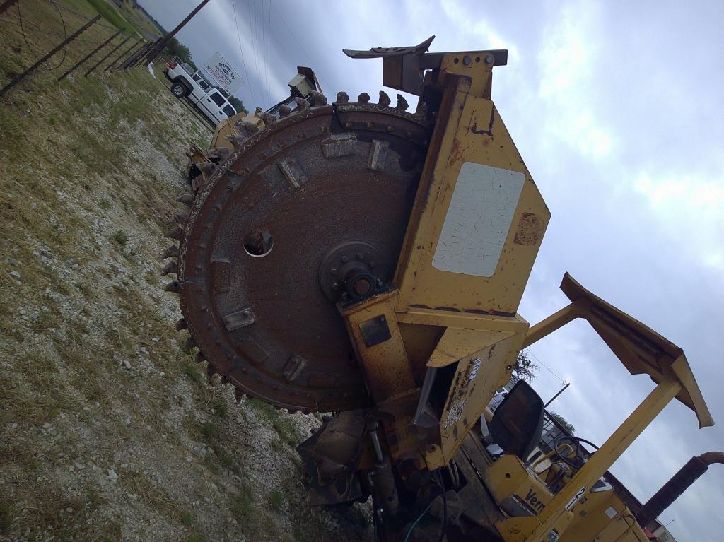 VERMEEER V8550 ROCK SAW W/ DOZER BLADE