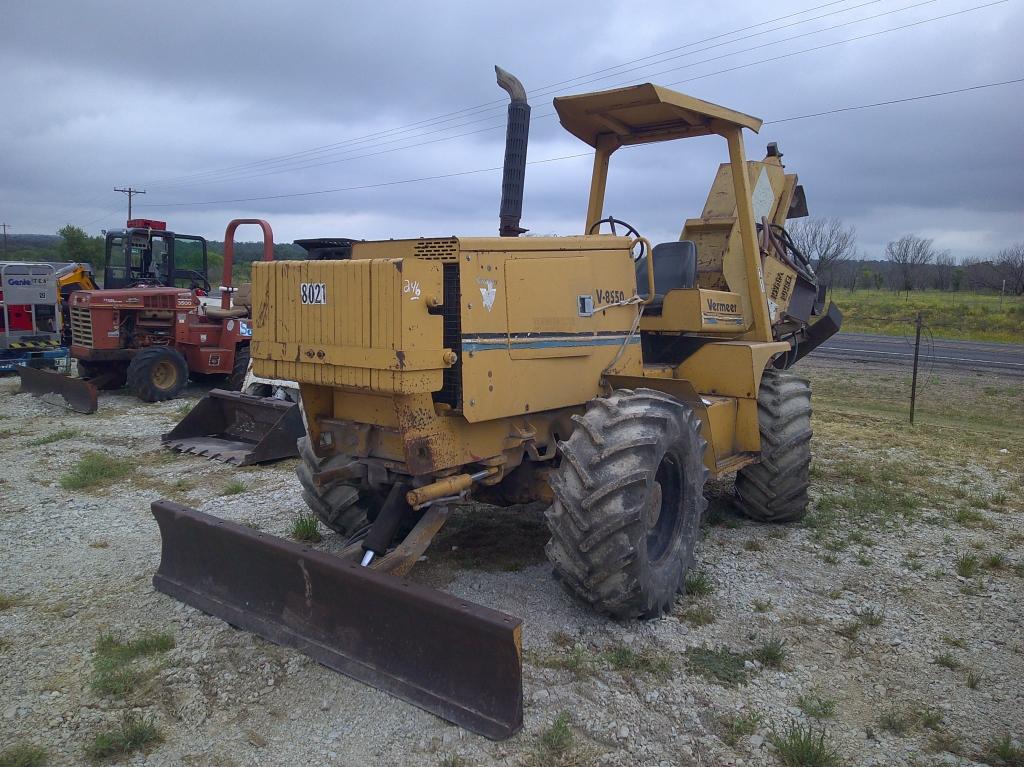 VERMEEER V8550 ROCK SAW W/ DOZER BLADE