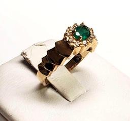 14K Yellow gold Emerald & Diamond Ring