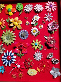 Approx. 40 Vintage Enameled Flower Pins