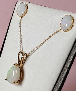 Opal Necklace and Stud Earring Set in 14k Gold