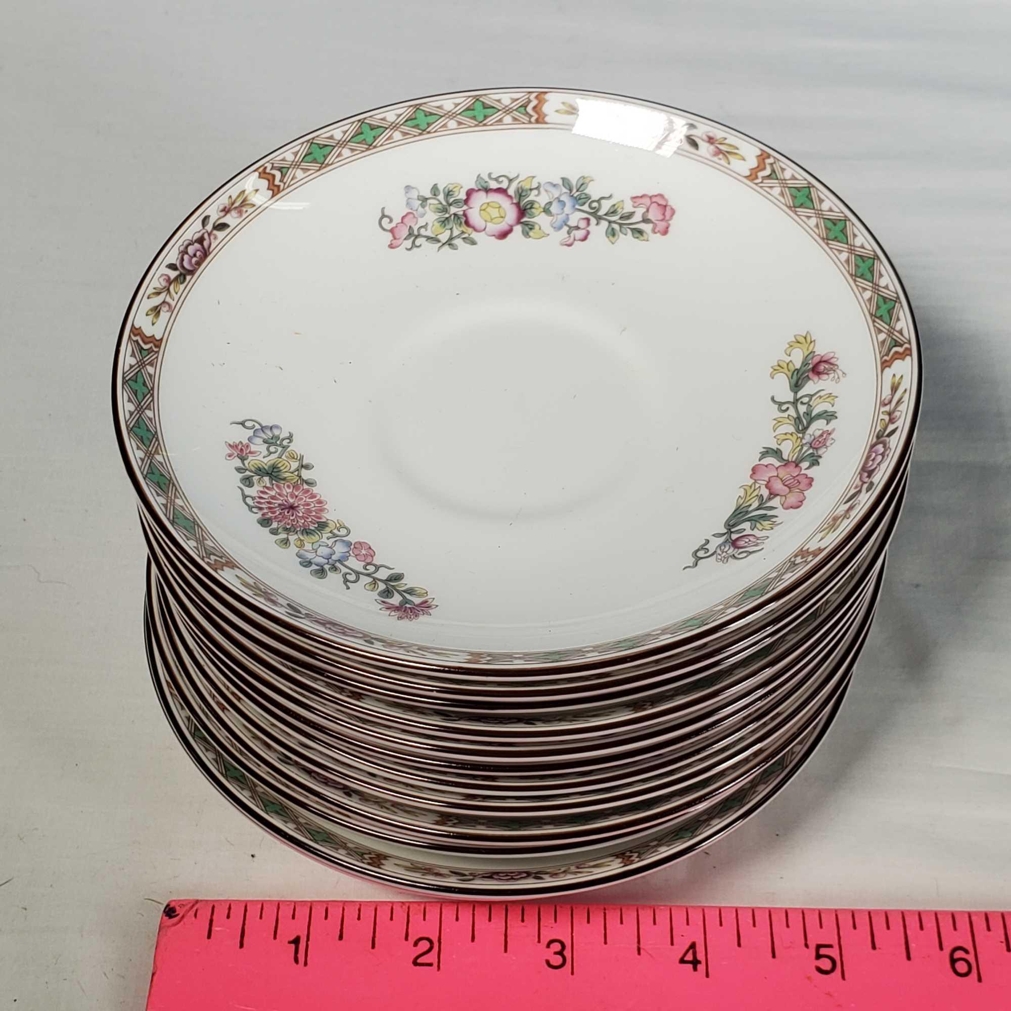 46 Pcs Wedgwood Kutani Crane Fine Bone China Dinnerware