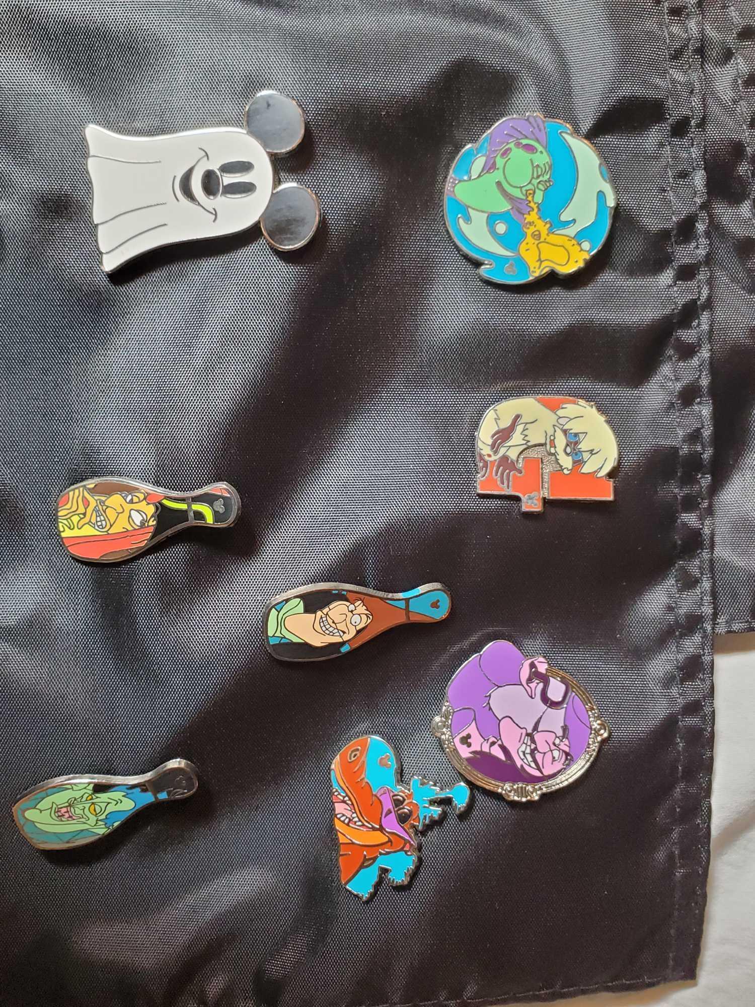 30 Disney Bad Girls and Bad Boys Collectors Pins - Walt Disney World Resort Hidden Mickey And Others