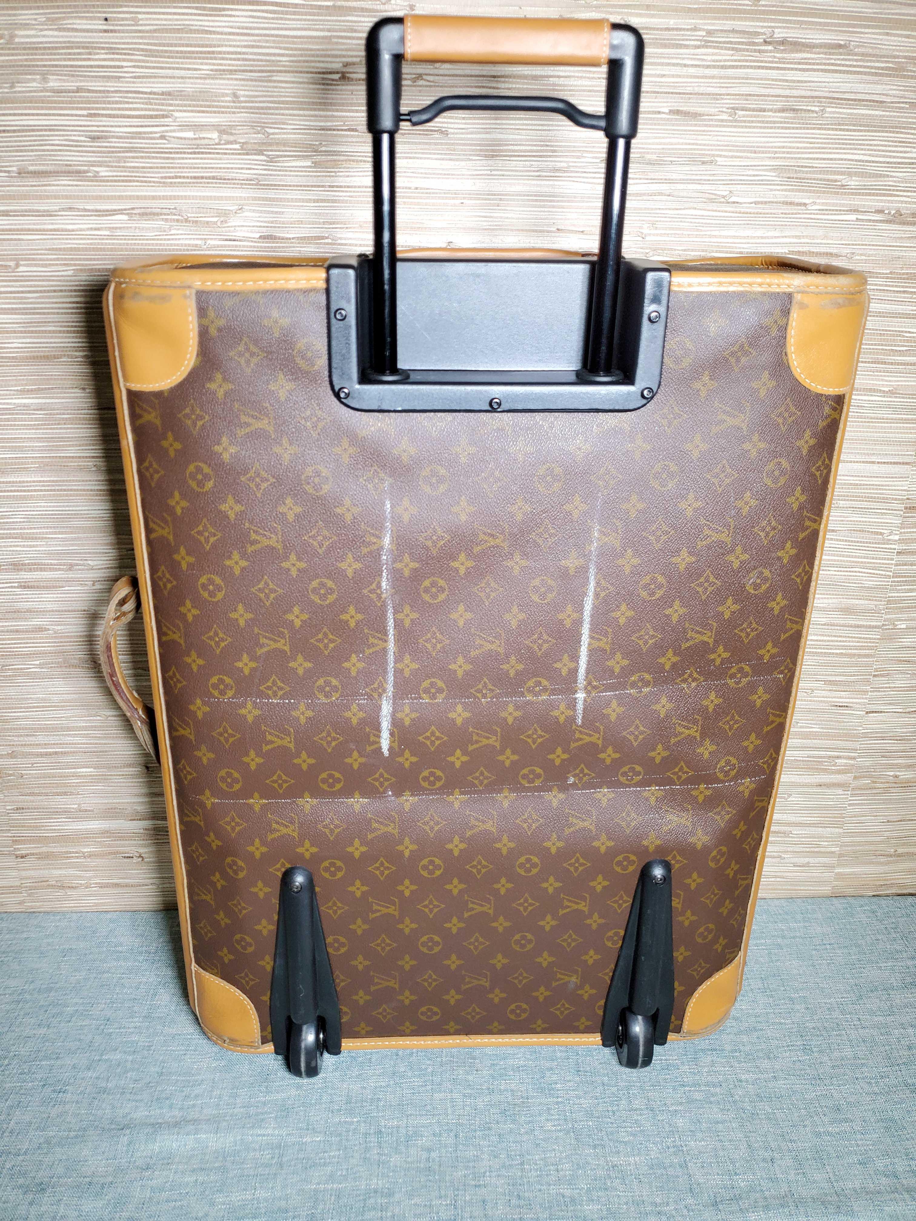 Authentic Vintage French Company Louis Vuitton Pullman with COA