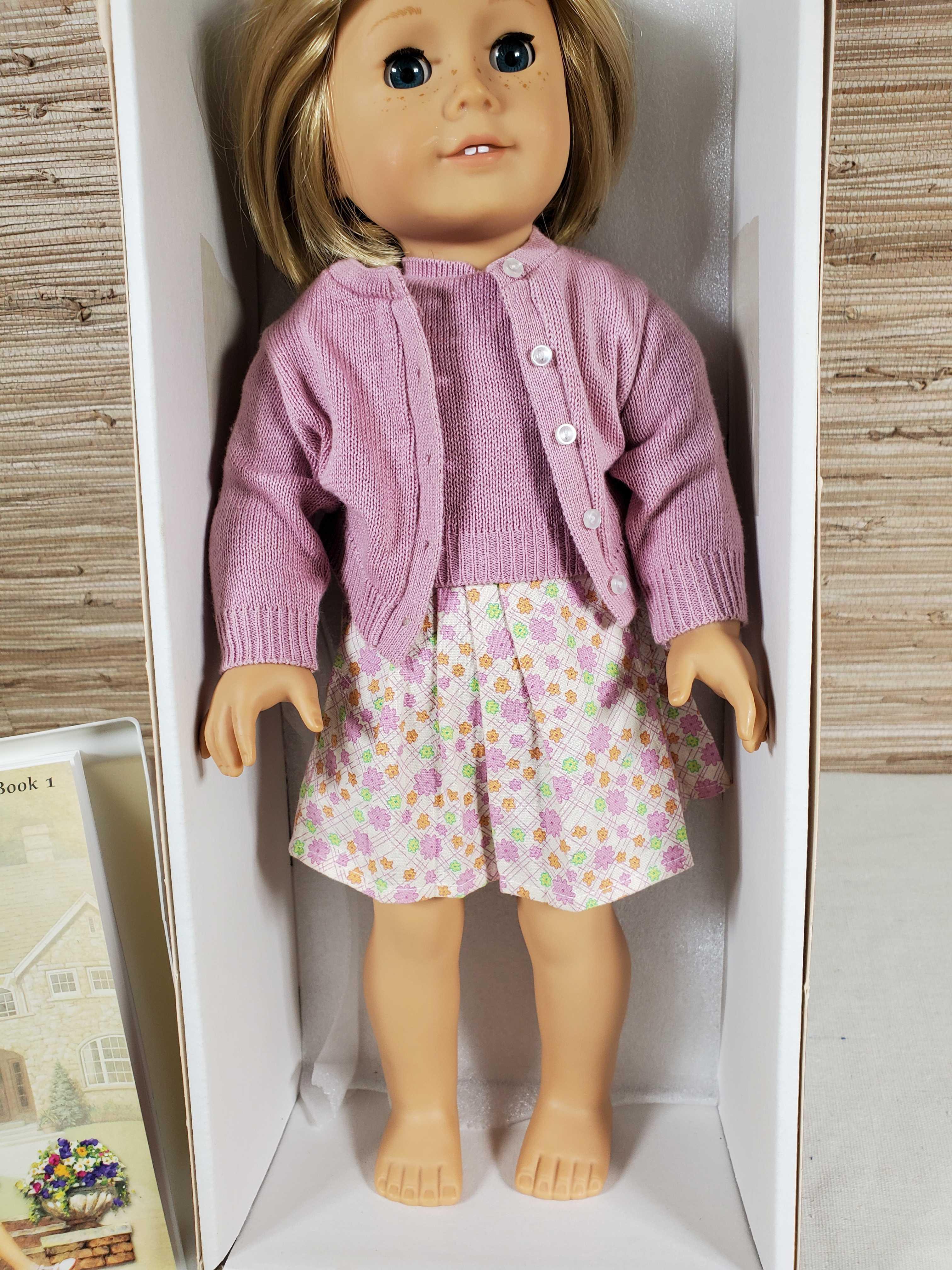 Kit American Girl Doll with Lots of Accessories