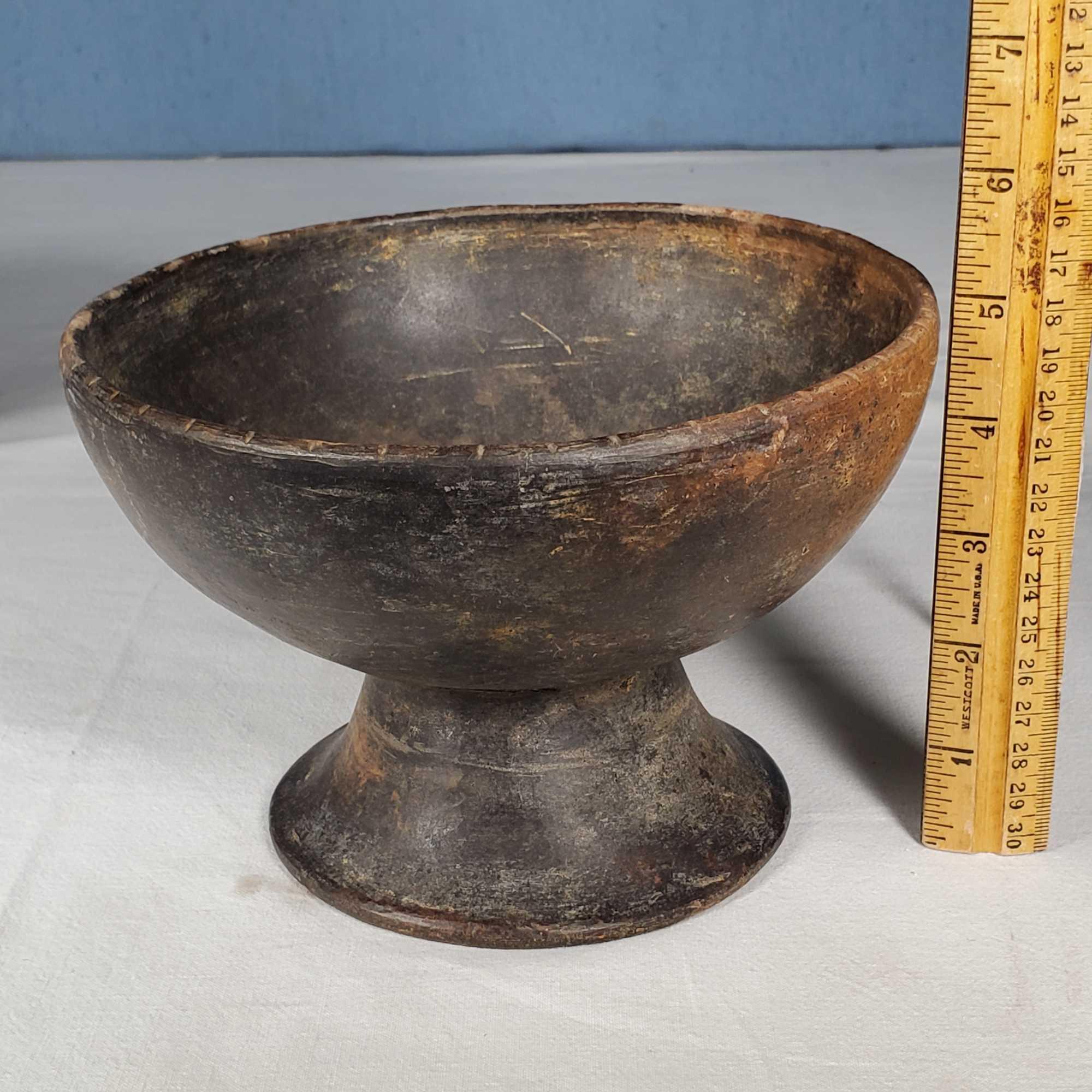 2 Pre-Columbian Footed Bowls