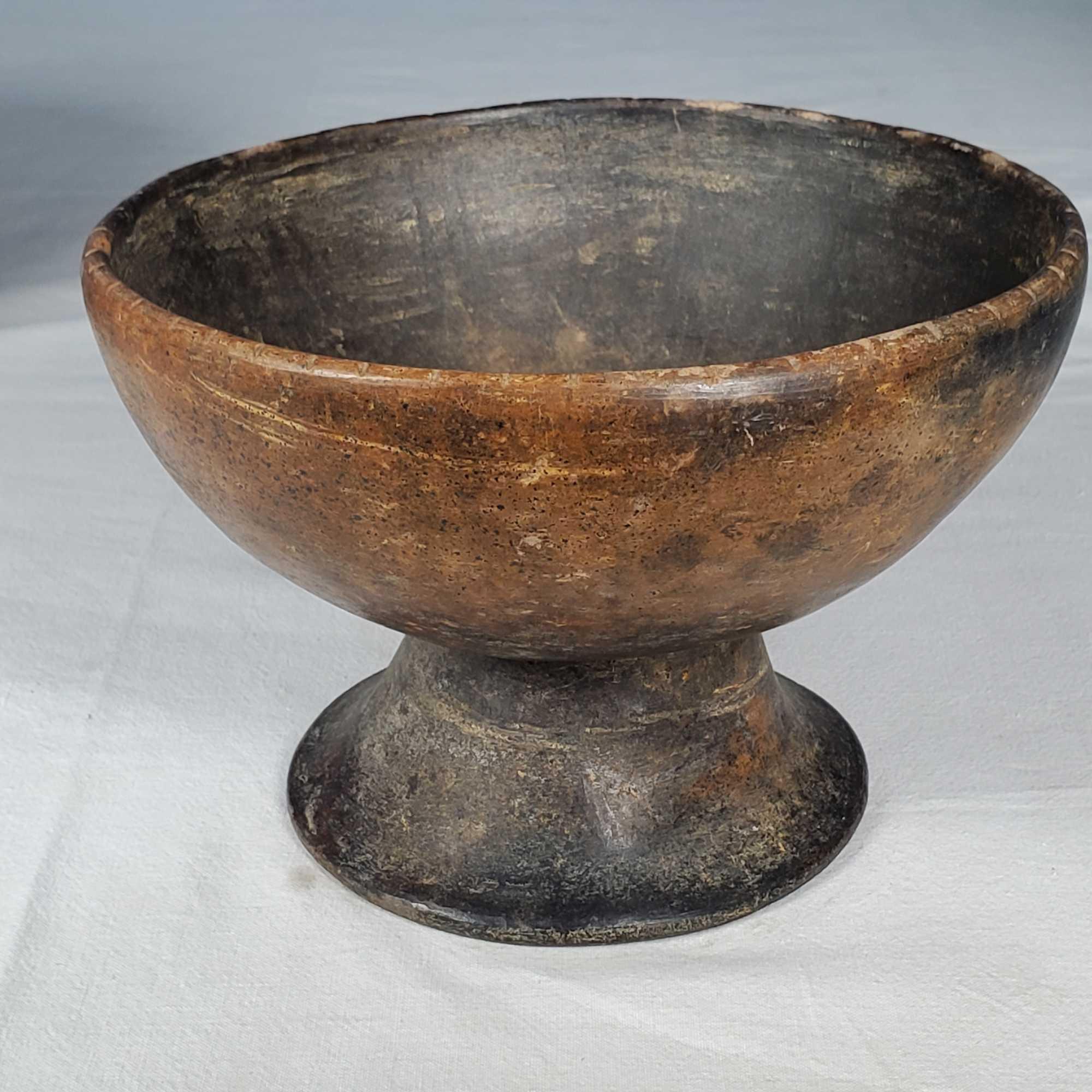 2 Pre-Columbian Footed Bowls