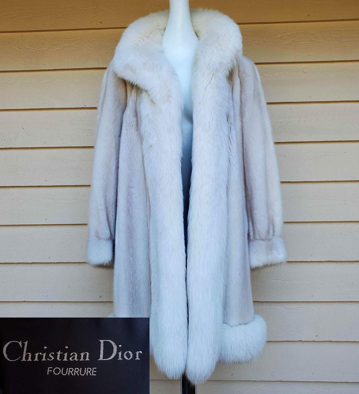 Amazing Genuine Christian Dior Fourrure Mink & Fox Fur Stoller Coat