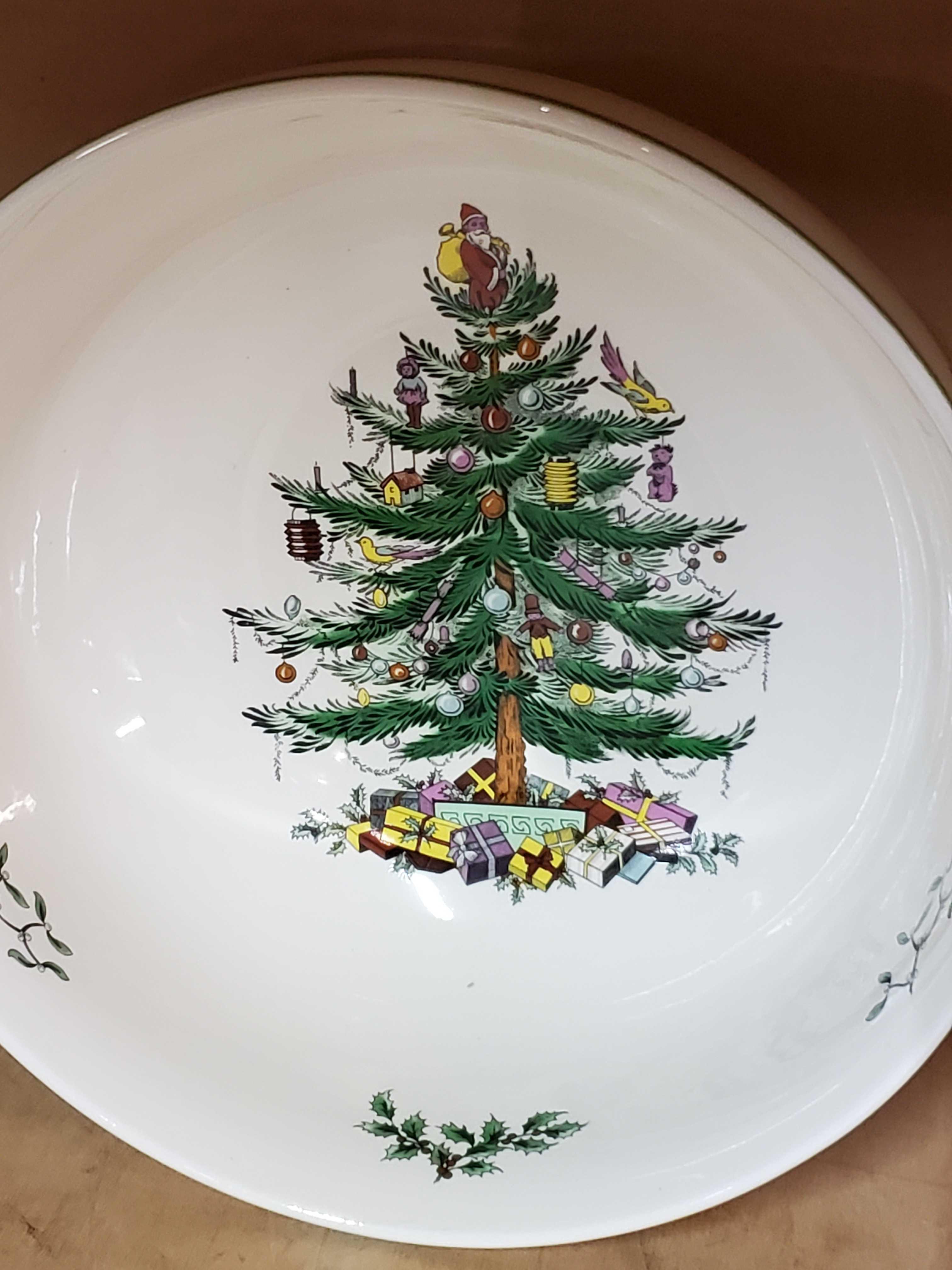 Service for 8 of Spode Christmas Tree China