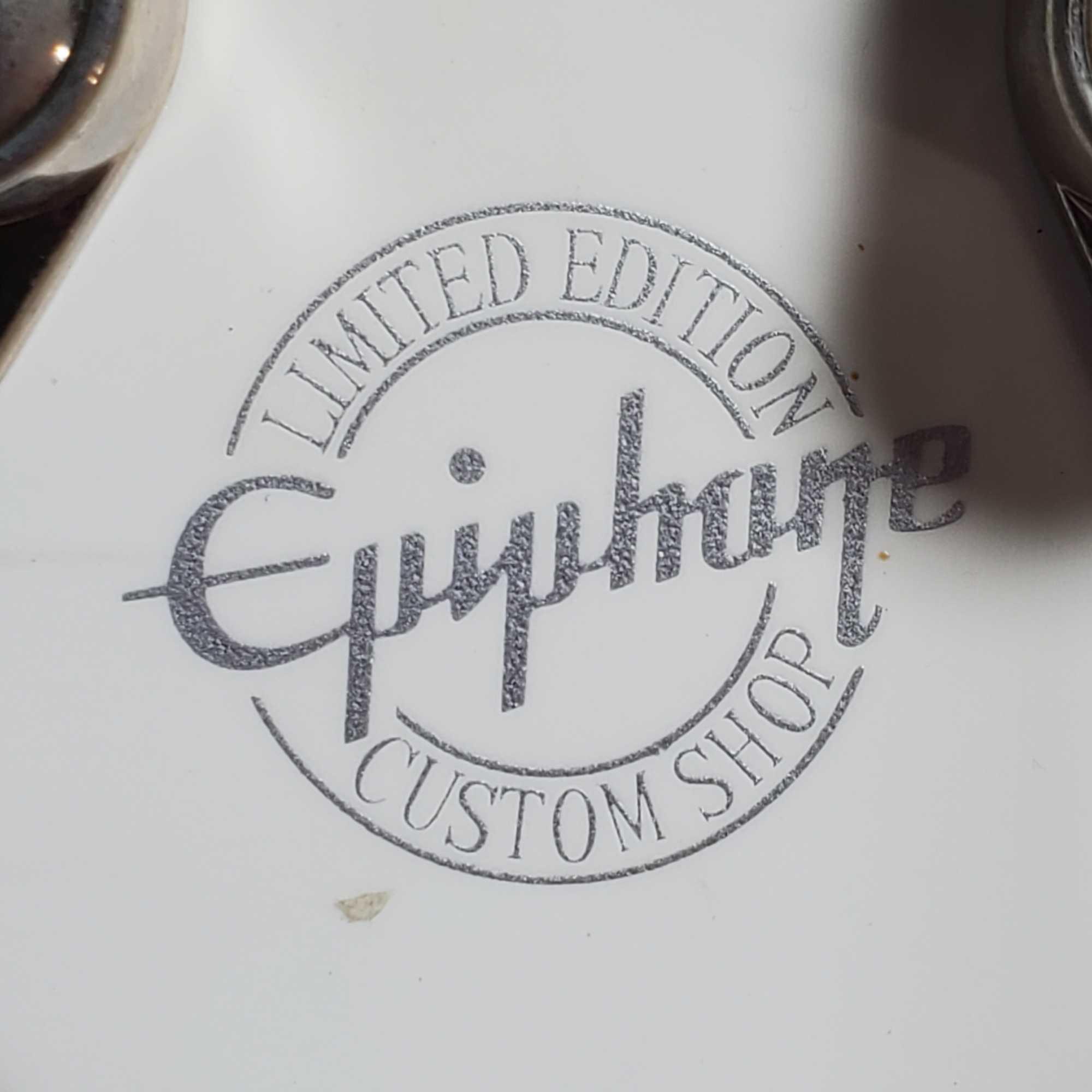 Epiphone Les Paul Model Studio Hard Body Alpine White, Fender Mustang LT25 Amp. & Stand