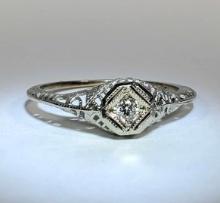 Adorable Art Deco 18k Gold Diamond Filagree Ring