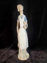 Retired 14" Lladro Porcelain Nurse Figurine # 4603
