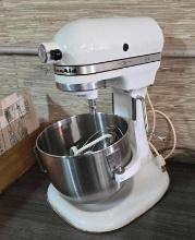 Vintage Hobart / Kitchenaid Lift Stand Mixer