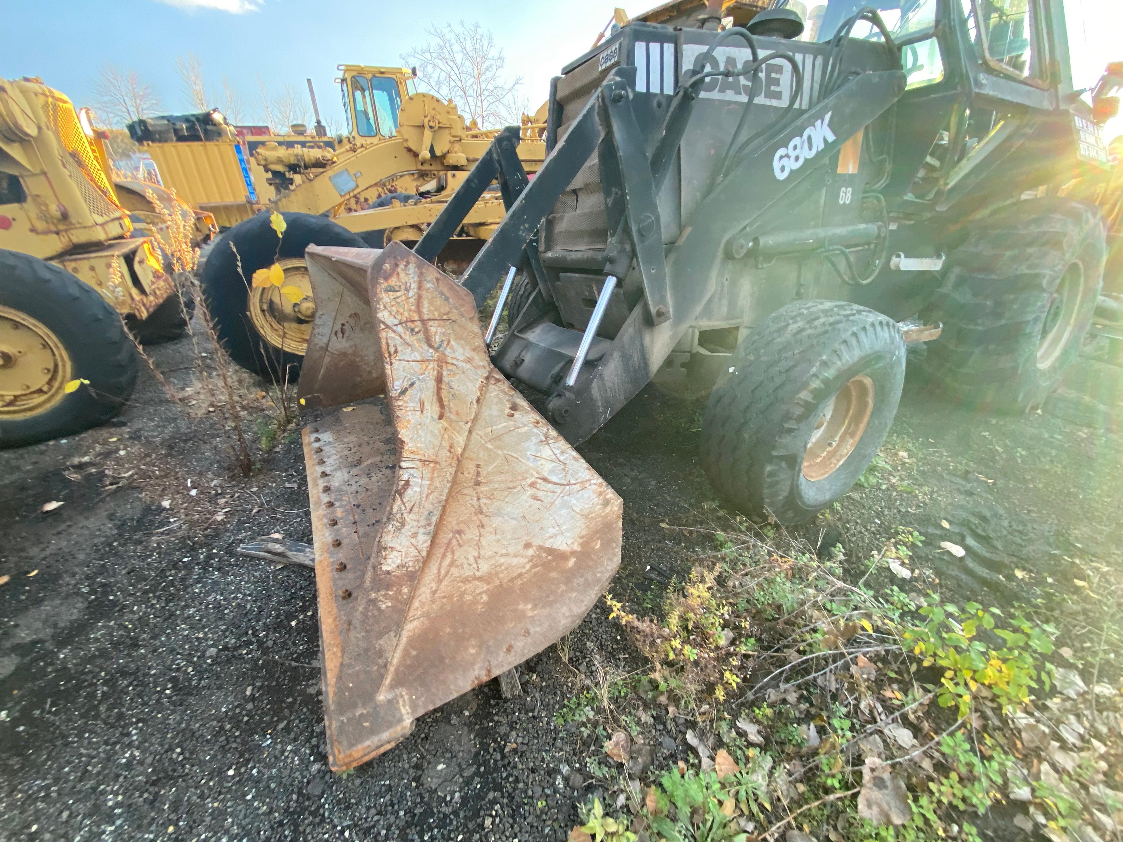 Case 680K Backhoe